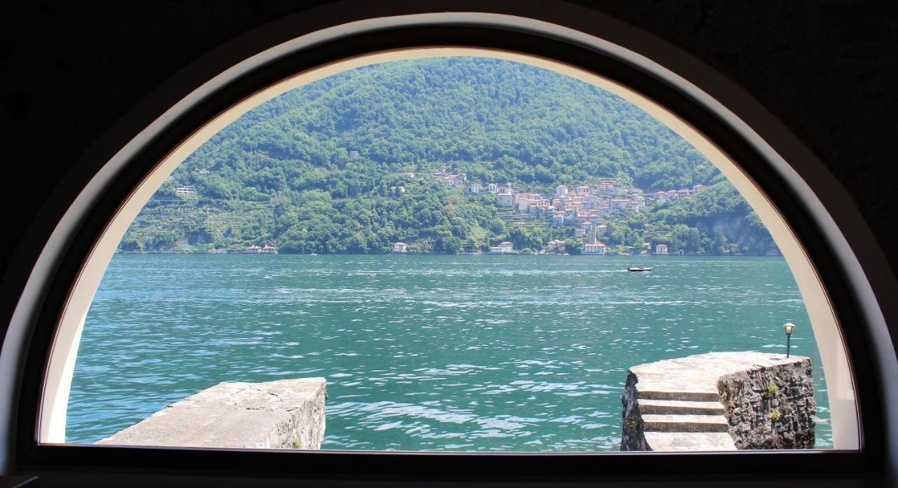 House On The Lake Shore Of Laglio Buitenkant foto